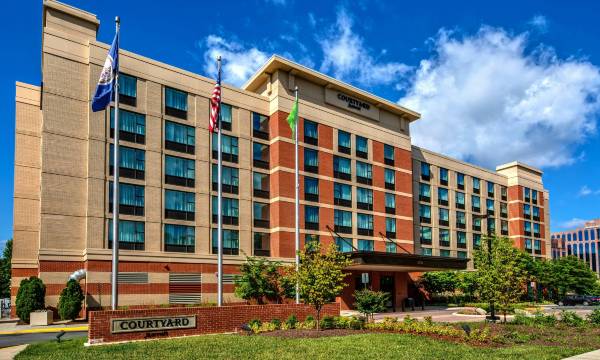 Courtyard Dulles Airport Herndon