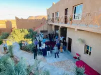 Dar Talmoudi ,Traditional Riad, Local Food, Camel , Desert Excursions - Desayuno