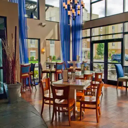 DoubleTree by Hilton Hotel Buffalo - Amherst