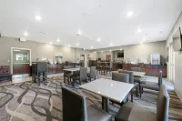 Cobblestone Hotel & Suites - Urbana - 2-Star