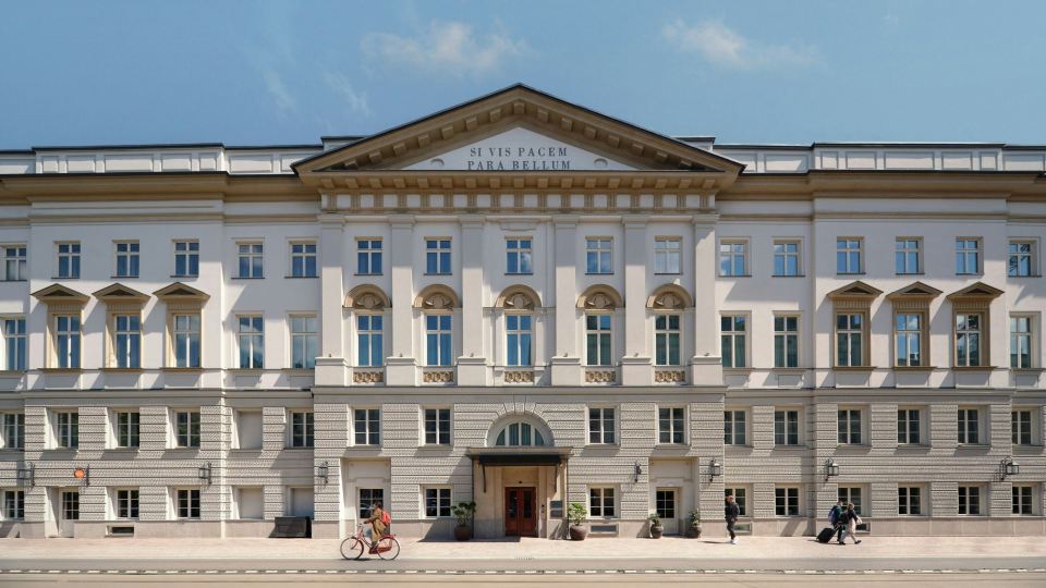 Stradom House, Autograph Collection