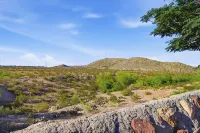 Savor Desert Sunsets With Fireplace In El Paso 3 Bedroom Home - homestay