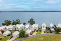 Waterfront Bliss: Wheeler Lake Retreat w/ Dock! - Homestays