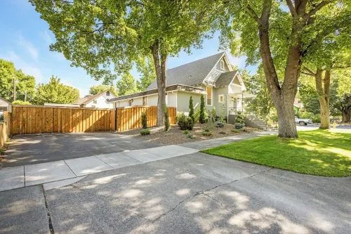 Heritage Heights - Luxe Historic Home Near Downtown & Pioneer Park - EV Charger - Boutique