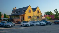 Penzión Wellness & Restaurant Zoborská, free parking - Parkering