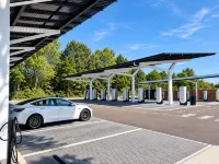 Hôtel Mercure Auxerre Autoroute du Soleil - parking