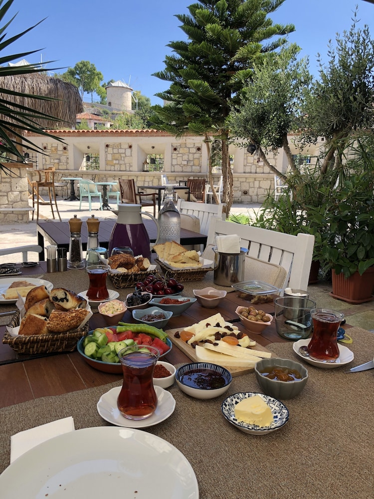 Erendira Hotel - Special Category