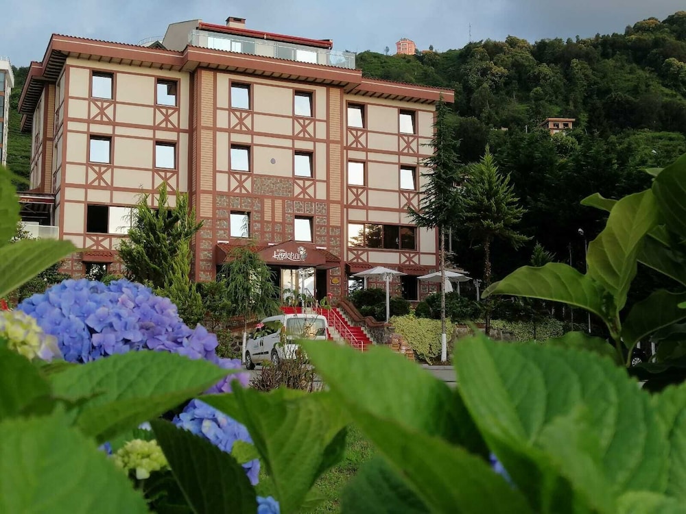 Hotel Lazlakar