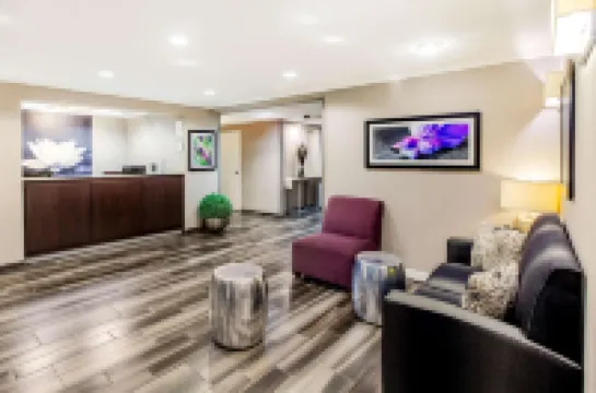 La Quinta Inn & Suites by Wyndham Houston Baytown East
