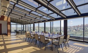 Mövenpick Hotel Istanbul Golden Horn