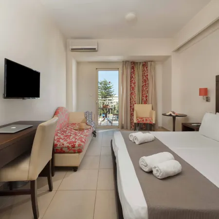 CHC Marilena Hotel Отели рядом с достопримечательностью «Пляж Амудара»