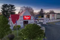 Red Roof Inn Warrenton فنادق في Warrenton