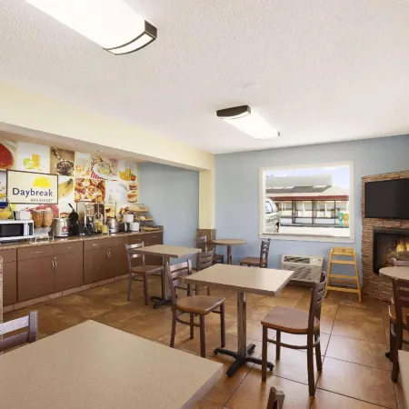 Days Inn by Wyndham Champaign/Urbana