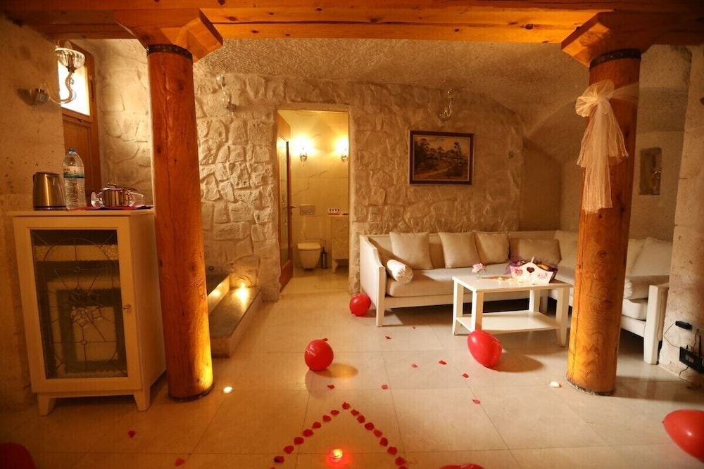 Anatelein Boutique Cave Hotel