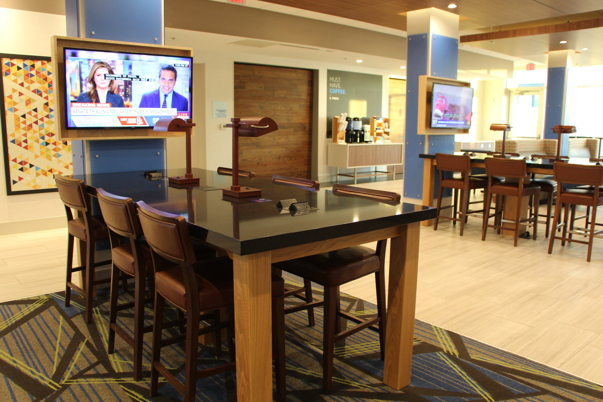 Holiday Inn Express & Suites Phoenix - Airport North, an Ihg Hotel