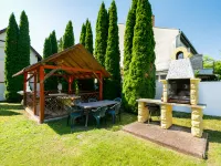 Big Thuja Hotels near Morzsa KERT