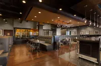 Embassy Suites by Hilton Salt Lake West Valley City - bar