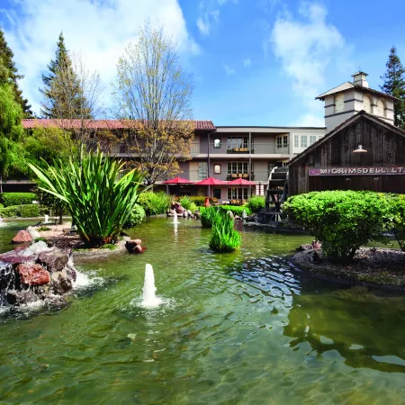Casa Mani Resort Napa Valley, Curio Collection by Hilton