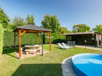 Narcisse - Pool