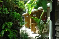 Gecko Lodge Fiji Hotels near Savusavu
