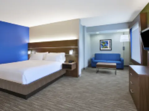Holiday Inn Express & Suites MANCHESTER-CONF CTR(TULLAHOMA) by IHG Hotels in Coffee County
