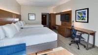 Holiday Inn Express & Suites LATTA by IHG - parking