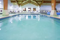 Holiday Inn Conference Ctr Marshfield Hotels in Marshfield