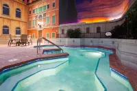 Holiday Inn & Suites MAPLE GROVE NW MPLS-ARBOR LKS by IHG - Hot Tub