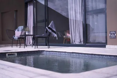 沙漠恩典飯店 住宿飯店