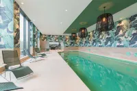 Van der Valk Hotel Venlo - Pools
