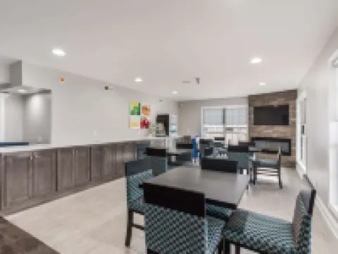 Quality Inn Hotels in Pulaski