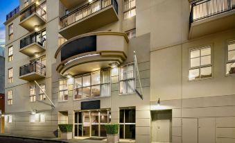 Melbourne Carlton Central Apartment Hotel Official