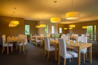 The Originals Boutique, Hôtel Marytel, Montbrison Hotels in Montverdun