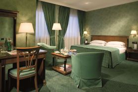 Ramada by Wyndham Naples