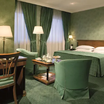 Ramada by Wyndham Naples