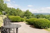 Travelodge by Wyndham Lake George NY