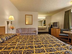 Super 8 by Wyndham Red Bluff