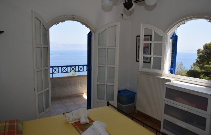 Villa Iokasti (Sea View)