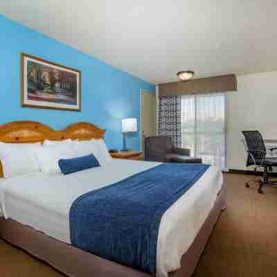 Baymont by Wyndham Yakima Riverfront Rooms