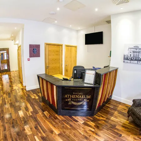 Royal Athenaeum Suites