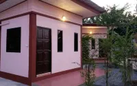 Ban Sakaekrang Resort Отели в г. 