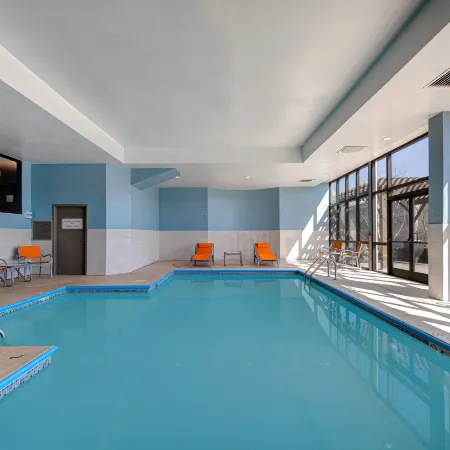 Holiday Inn Express & Suites CENTRAL OMAHA by IHG