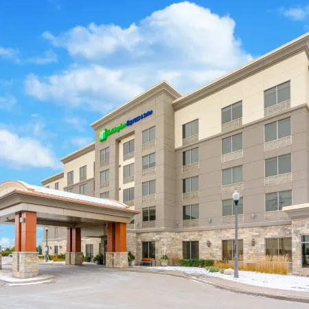 Holiday Inn Express & Suites VAUGHAN-SOUTHWEST by IHG