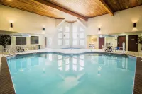 Kelly Inn and Suites Mitchell