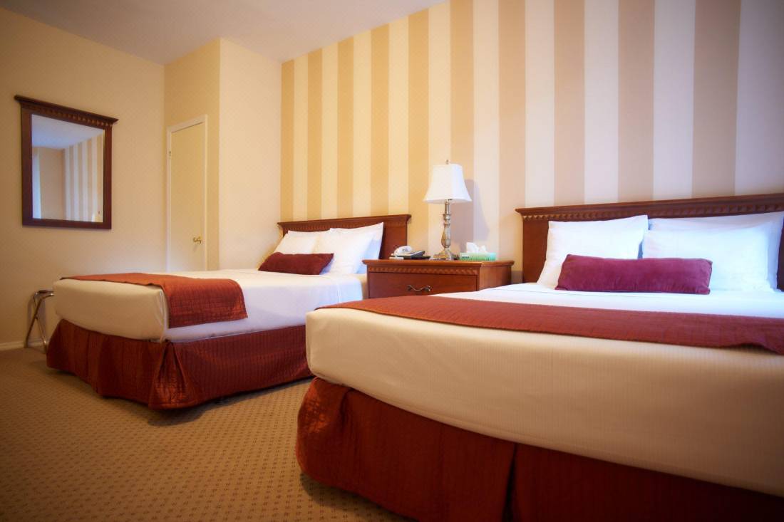 Hotel St James New York Updated 22 Room Price Reviews Deals Trip Com