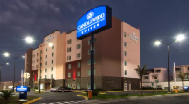 Candlewood Suites Queretaro Juriquilla 霍里契婭酒店