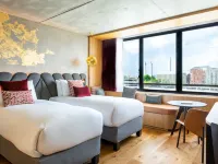 Renaissance Bordeaux Hotel Hotels near Bordeaux-Lac