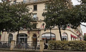 Mercure Nantes Centre Grand Hotel