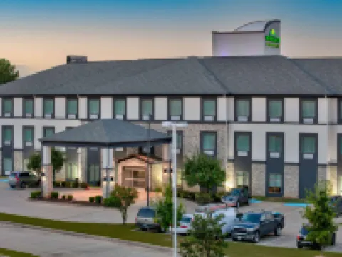 Wingate by Wyndham Longview North Hotels in Longview