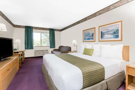 Days Inn by Wyndham Ocean Shores